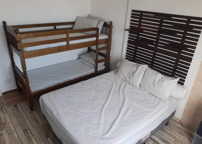 Incrível apartamento na Guilhermina com vista pro mar